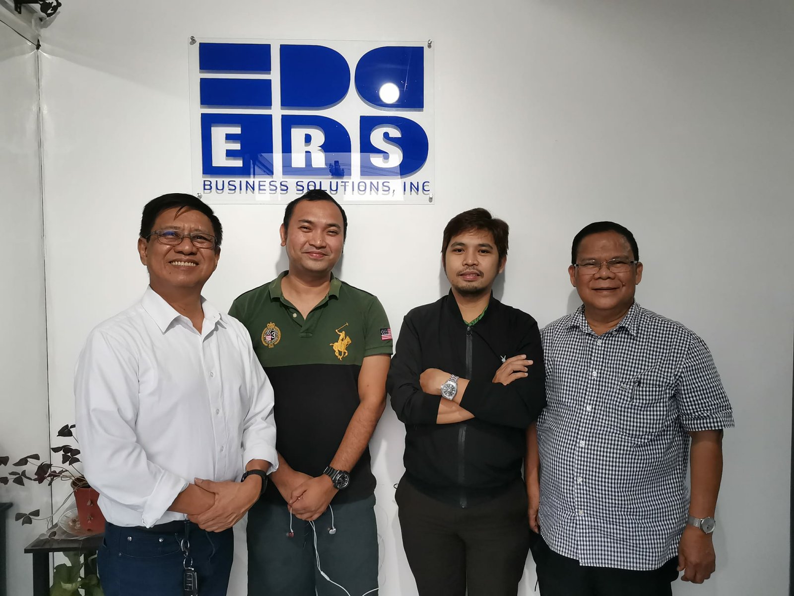 584402402_25729347623324154_2885869653179419426_n